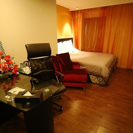 Fx Hotel Xujiahui - Shanghai Stadium Branch Kültér fotó