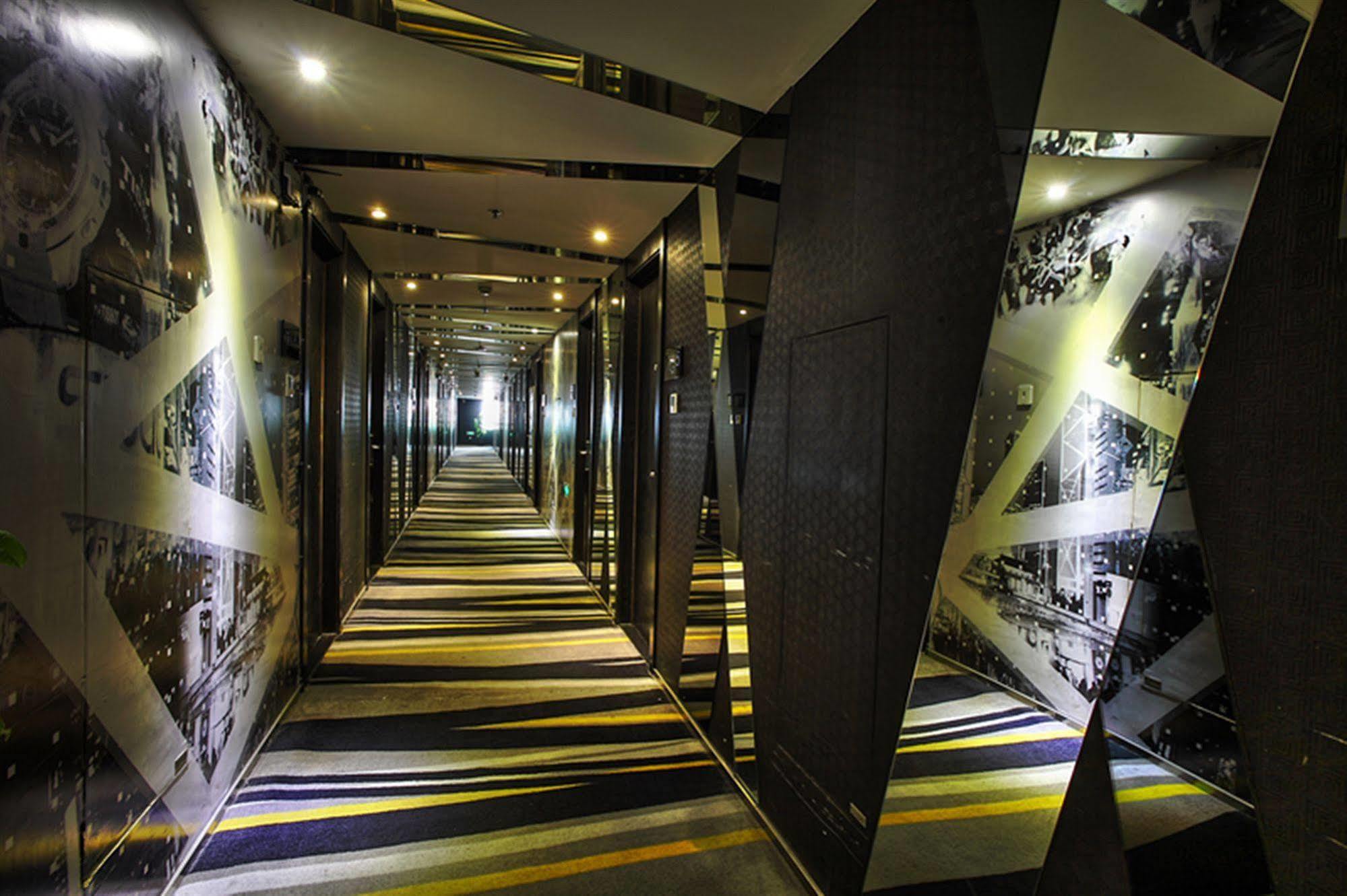 Fx Hotel Xujiahui - Shanghai Stadium Branch Kültér fotó